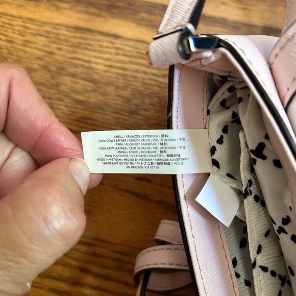 Kate Spade Newbury Lane Sally Light Pink Gold Saffiano Leather Crossbody Bag - Picture 9 of 9